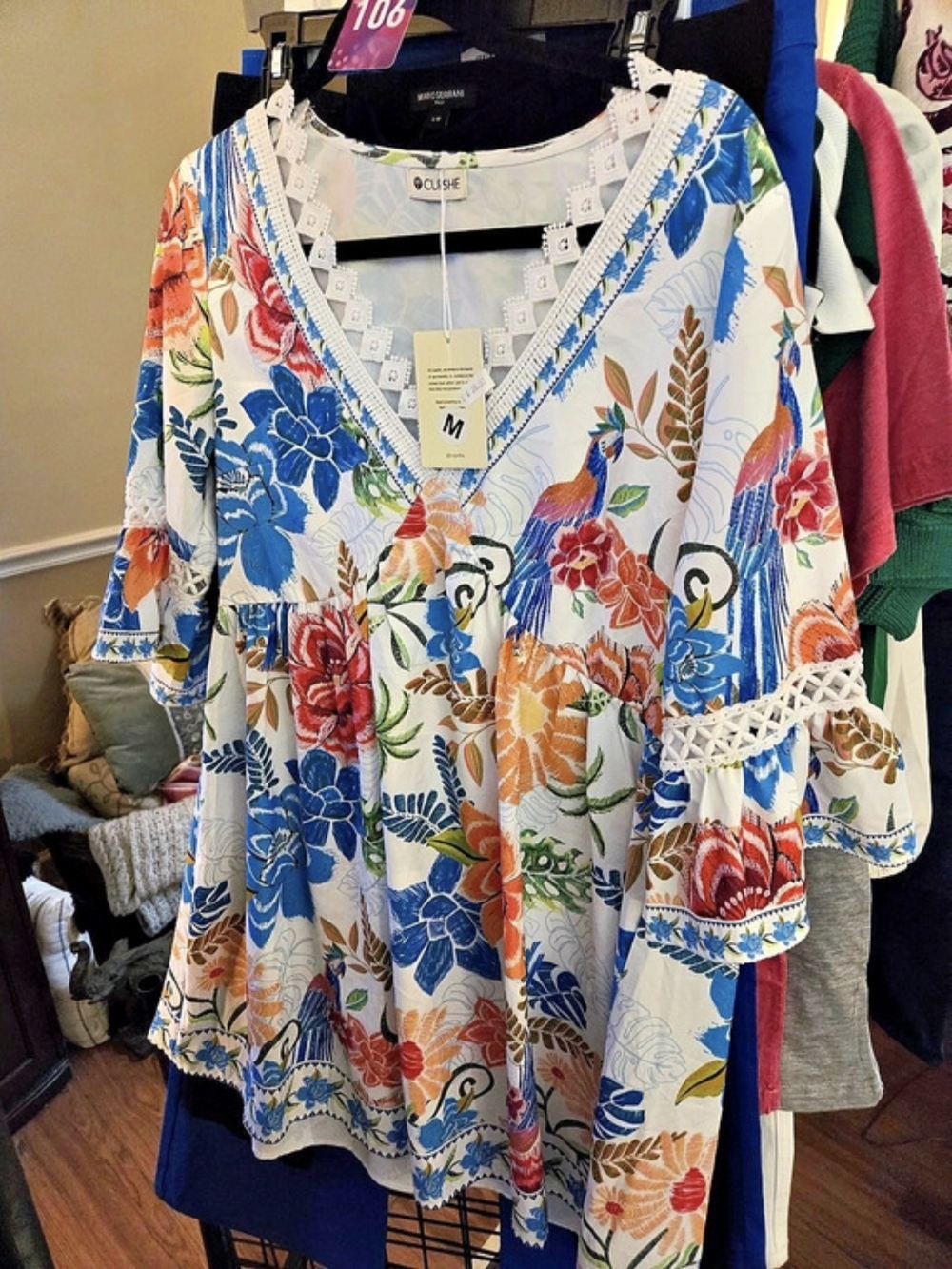 Cabi Floral Blouse in White & Blue Size Medium Cupshe